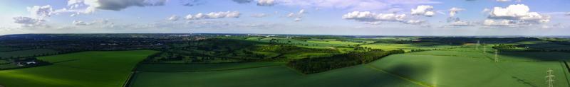 flygbilder och hög vinkelvy av brittisk landsbygd, drönares bilder foto