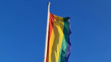 HBTQ gemenskap symbol i regnbåge färger. regnbåge stolthet flagga illustration. foto