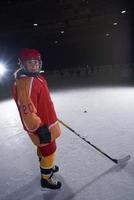 tonåring flicka is hockey spelare porträtt foto