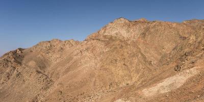 panorama i bergskedjan vid sinai egypten som liknar marslandskap foto
