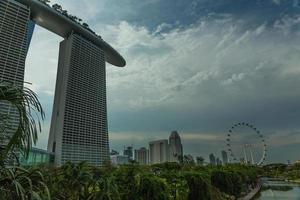 singapore - Maj 11, 2022 - marina bukt sandstrand integrerad tillflykt på Maj 11, 2014 i Singapore. den var öppnad i 2011 och funktioner världens mest dyr fristående kasino. foto