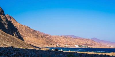 panorama i bergskedjan vid sinai egypten som liknar marslandskap foto