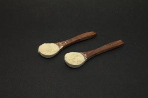ayurvediska stark ört musli också känd som säkrad moosli eller swetha musli i pulver och rå form foto