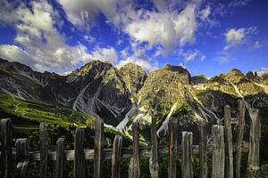 se från de berg sadel kreuzjoch foto