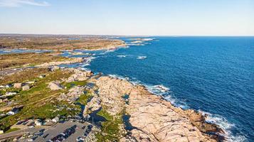 stor vågor sett från peggy's vik, nova Scotia, kanada foto