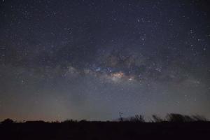 Vintergatan. lång exponering fotografi. foto