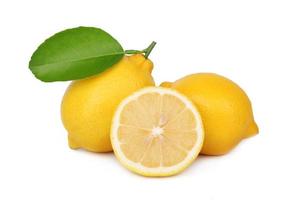 färsk citron isolerad på vit bakgrund foto