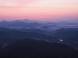 soluppgång på den stora muren i Kina