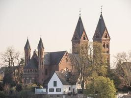 de Rhen flod nära cologne foto