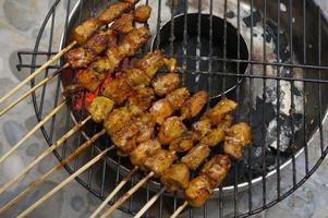 chiken satay, grillad foto