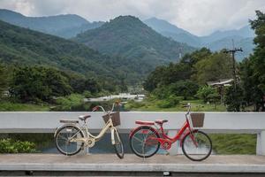 de cykel och skön landskap av kiriwong by belägen på kamlonsubdistrict, laan saka distrikt, nakhon si thammarat provins. foto