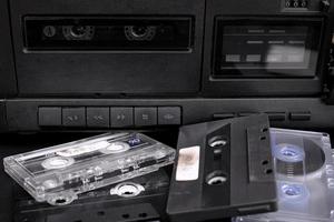 årgång kompakt kassett och audio tejp spelare foto