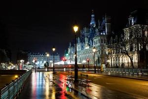 stad hall i paris på natt foto