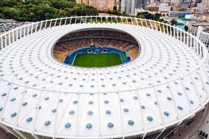 kiev, ukraina juli 30, 2019 antenn se av de olympic stadion och kiev stad. foto