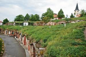 traditionell vin källare utomhus- på vrbice, tjeck republik. foto