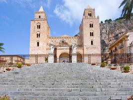 medeltida norman katedral i cefalu, sicilien foto