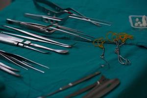 kirurgisk instrumentation på de tabell foto