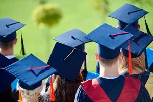 ung examinerade studenter grupp foto