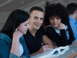 studenter grupp studie foto