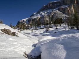 dolomiter snö panorama val badia armentara foto