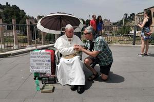 rom, Italien - juni 15 2019 - påve john paul ii lookalike foto