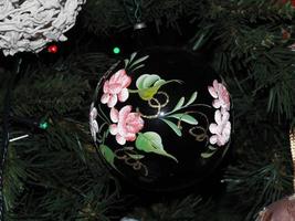 jul xmas träd glas hand tillverkad hantverkare boll foto