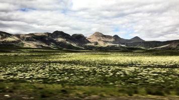 islandskap nära jokulsarlon glaciärlagunen foto