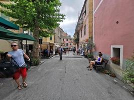 monterosso al sto, Italien - juni, 8 2019 - piktorisk by av cinque terre Italien är full av turist foto
