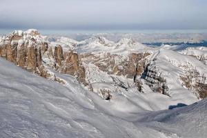 dolomiter antenn himmel se tagen från helikopter i vinter- foto