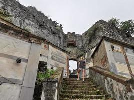 monterosso al sto, Italien - juni, 8 2019 - piktorisk by av cinque terre Italien gammal kyrkogård foto