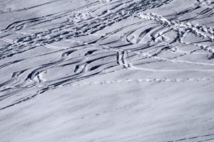 dolomiter snö panorama alpina åka skidor av backe spår foto