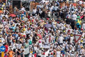 genova, Italien - Maj 27 2017 - påve francis besöker genua för de massa i kennedy plats foto