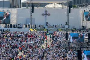 genova, Italien - Maj 27 2017 - påve francis besöker genua för de massa i kennedy plats foto