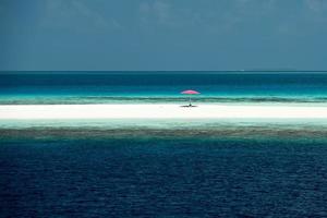 maldiverna vit sandig strand tropisk paradis landskap foto