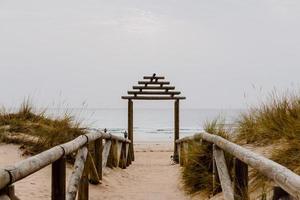 väg till strandingången foto