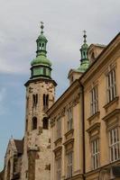 Romanska kyrkan St Andrew Tower i Krakow byggd mellan 1079 - 1098 foto