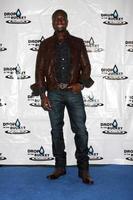 los angeles, okt 19 - hakeem kae-kazim ankommer på de släppa i de hink orsak på de stenar välgörenhetsgala på underkung hotell på oktober 19, 2010 i santa monica, ca foto