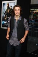 los angeles, mar 28 - leo howard ankommer på de g jag joe - hämnd la premiär på de kinesisk teater på Mars 28, 2013 i los angeles, ca foto