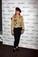 los angeles, mar 20 - liza mae carlin på de decennier - les måste de moschino händelse på decennier boutique på Mars 20, 2014 i los angeles, ca foto