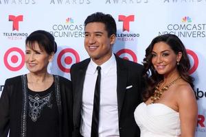 los angeles, 27 september - mario lopez vid 2013 års alma awards, ankomster till pasadena civic auditorium den 27 september 2013 i pasadena, ca. foto