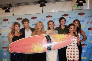 los angeles, aug 11 - Ashley benson, keegan allen, sasha pieterse, troian bellasiaro, ian härdning, janel församling, shay mitchell i de 2013 tonåring val utmärkelser Tryck rum på de gibson amfiteater universell på augusti 11, 2013 i los angeles, ca foto