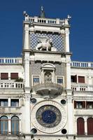 Venedig, Italien - oktober 12, 2014. st märken klocktorn Venedig foto