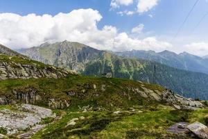 2022 06 04 lagorai övergiven hydda och granit toppar 2 foto