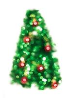 grön jul lampor gran träd bokeh - en ljus bokeh bakgrund skapas förbi jul lampor foto