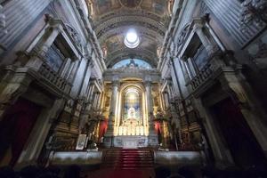 rio de jsneiro, rj - Brasilien, januari, 02, 2020 - interiör av kandelaria kyrka i stadens centrum, mest Viktig kyrka i de stad foto