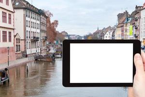 turist fotografier av gammal Strasbourg stad foto