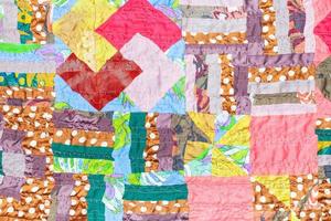 handgjort silke patchwork trasa foto