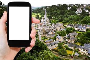 turist fotografier av stad dinan, Frankrike foto