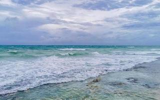 orkan 2021 åskväder tropisk storm i playa del carmen Mexiko. foto