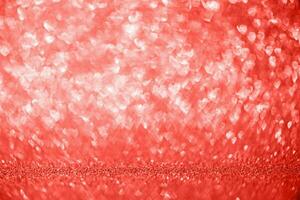 abstrakt röd glitter gnistra med hjärta bokeh ljus för valentines bakgrund foto
